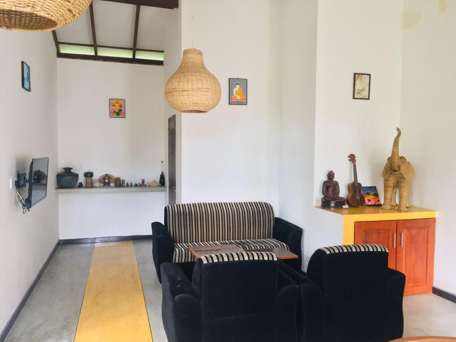Om Villa Hikkaduwa Exterior photo
