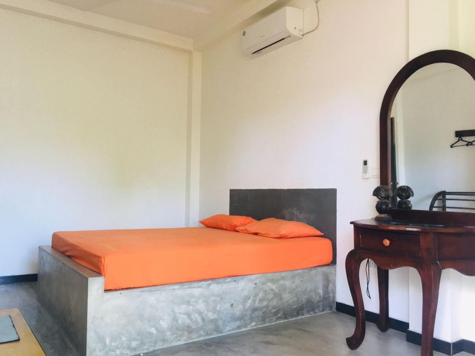 Om Villa Hikkaduwa Exterior photo